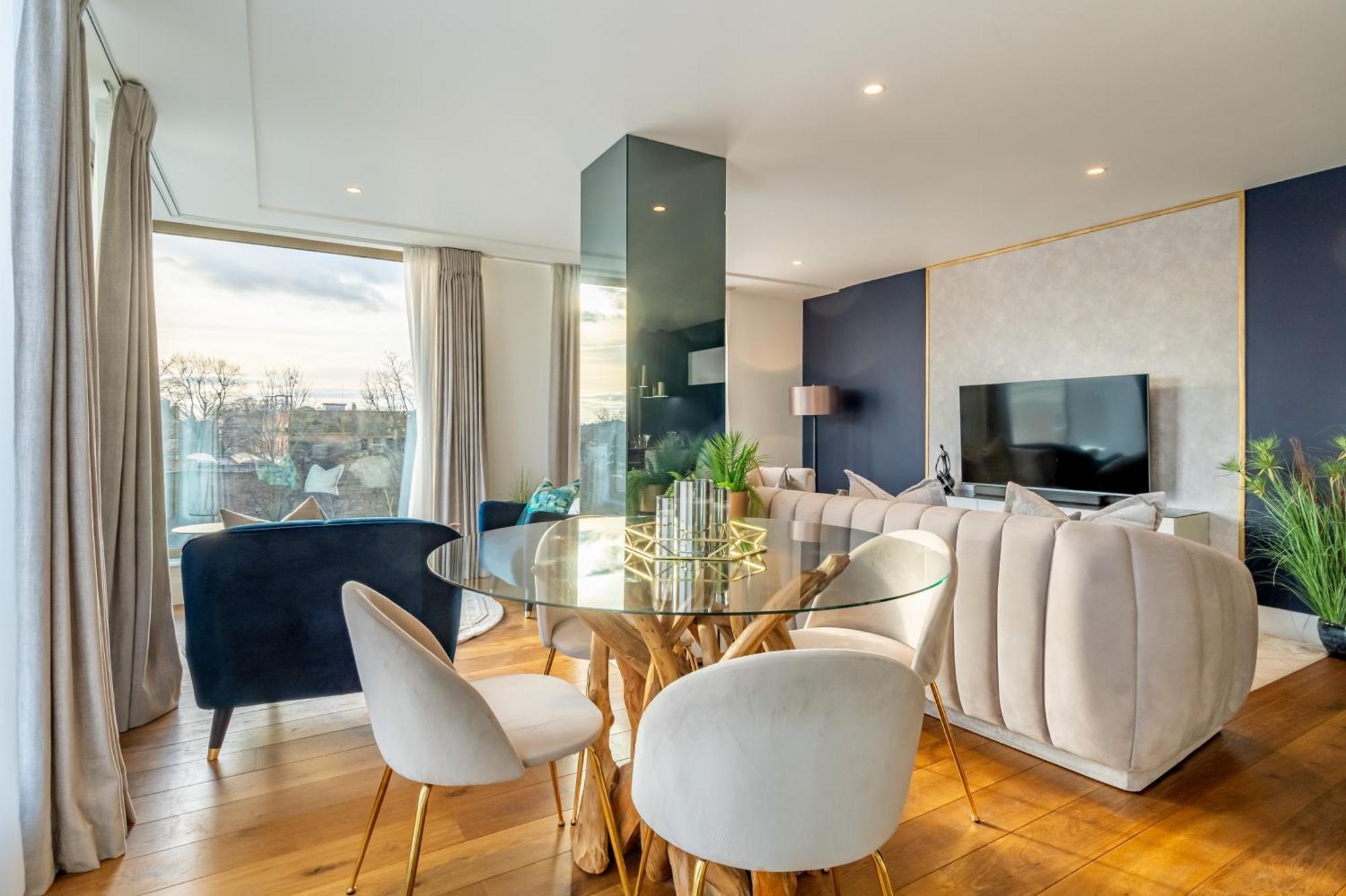 Four Zero Six @ Ryedale House Apartment